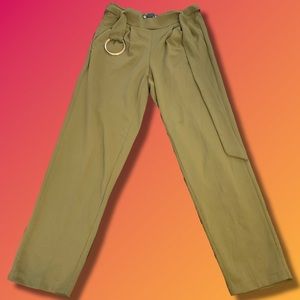 SOLD ‼️ BBJ Los Angeles Green Cropped Dress Pants 💚👖